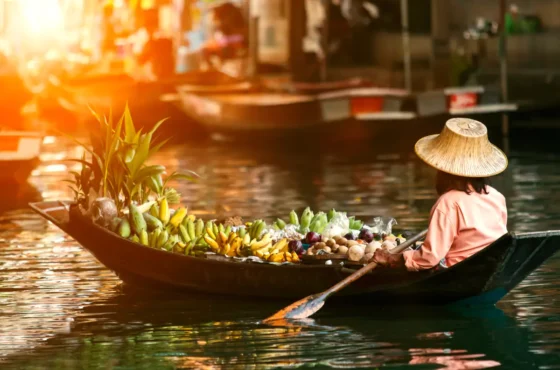 Damnoen Saduak Floating Market Bangkok